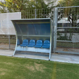 Abri de touche Club « Heavy metal » Arrière en tôle acier - Longueur 1,00 ml - 2 places